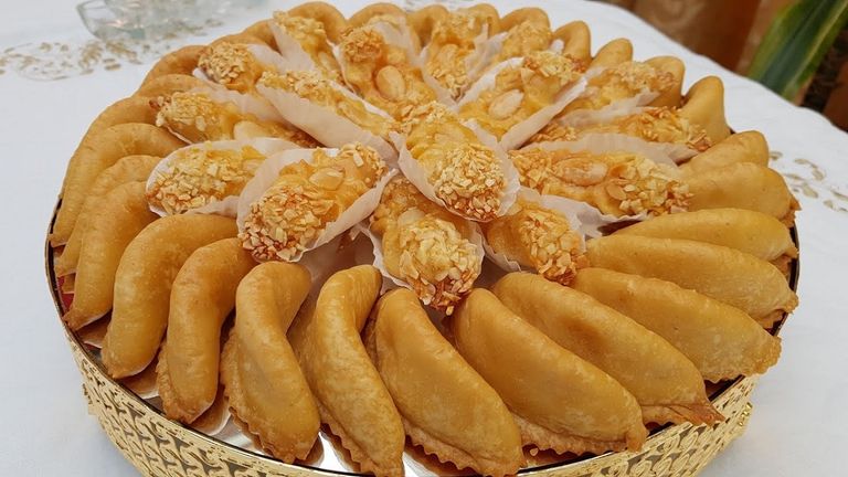 173-164533-famous-moroccan-dishes-independence-day-9 10 أطباق من المطبخ المغربي.. أطعمة تحكي تاريخ المدن المغربية التاريخية  العتيقة