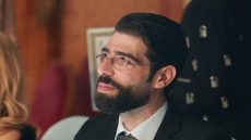 هاشم فتال هو أحد أبرز مصممي الأزياء الذين تركوا بصمة مميزة في عالم الموضة