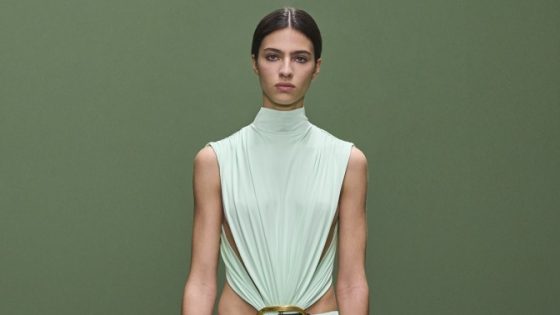 ألوان الباستيل