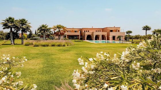 المغرب – قصر اوربي في ارض مساحتها 14.000 متر مربع للايجار