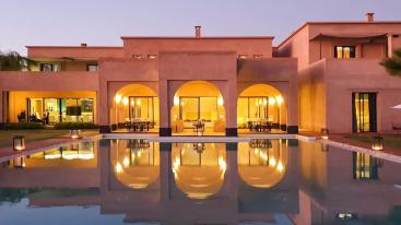 WhatsApp-Image‏-2024-10-20-at-00.54.04-1-7jecurqrlnwlgtuvjh9ggw91d735h20foq4ou4bui4j المغرب - قصر اوربي في ارض مساحتها 14.000 متر مربع للايجار