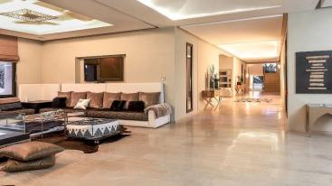 WhatsApp-Image‏-2024-10-20-at-00.54.09-1-7ndknjxtx1c4tsesfzasvkz1qdcq5g6k8wo3b803iv7 المغرب - قصر اوربي في ارض مساحتها 14.000 متر مربع للايجار